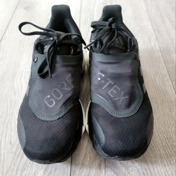 Adidas Gortex Running Shoes - Picture 1 of 6
